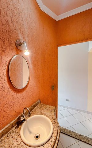 Casa para alugar com 158m², 3 quartos e 3 vagasLavabo