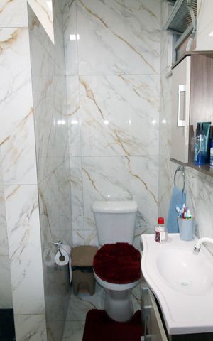 Casa à venda com 170m², 3 quartos e sem vagaBanheiro Social