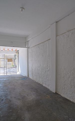 Casa para alugar com 100m², 2 quartos e 1 vagaGaragem e Área de Serviço