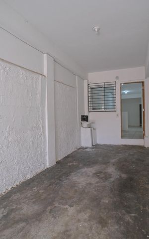 Casa para alugar com 100m², 2 quartos e 1 vagaGaragem e Área de Serviço