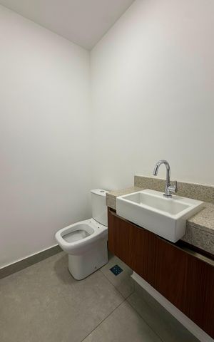 Apartamento para alugar com 106m², 3 quartos e 2 vagas Apartamento para alugar com 106m², 3 quartos e 2 vagasBanheiro