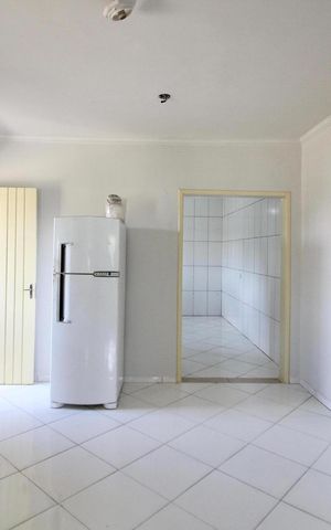 Casa para alugar com 50m², 2 quartos e sem vaga Casa para alugar com 50m², 2 quartos e sem vagaSala