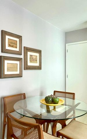 Apartamento à venda com 60m², 2 quartos e 2 vagas Apartamento à venda com 60m², 2 quartos e 2 vagasSala de Jantar
