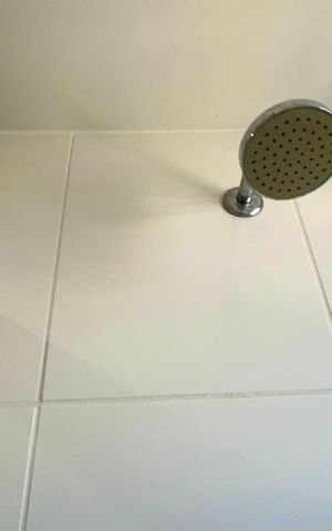 Apartamento à venda com 60m², 2 quartos e 2 vagas Apartamento à venda com 60m², 2 quartos e 2 vagasBanheiro da Suíte