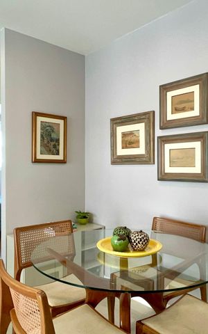 Apartamento à venda com 60m², 2 quartos e 2 vagas Apartamento à venda com 60m², 2 quartos e 2 vagasSala de Jantar