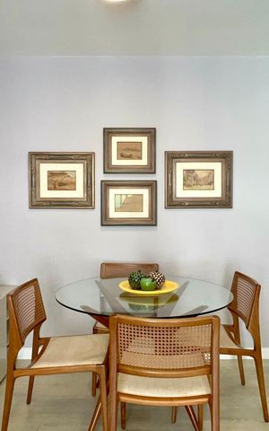 Apartamento à venda com 60m², 2 quartos e 2 vagas Apartamento à venda com 60m², 2 quartos e 2 vagasSala de Jantar