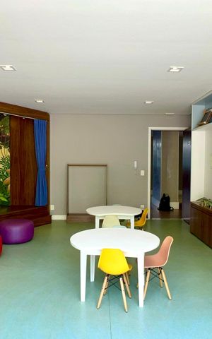 Apartamento à venda com 60m², 2 quartos e 2 vagas Apartamento à venda com 60m², 2 quartos e 2 vagasBri