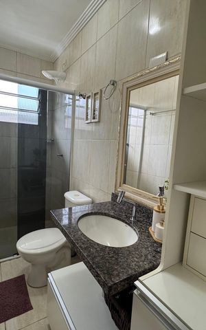 Casa de condomínio à venda com 65m², 2 quartos e 2 vagasBanheiro 1