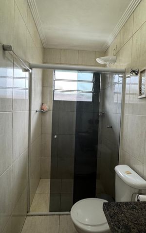 Casa de condomínio à venda com 65m², 2 quartos e 2 vagasBanheiro 1