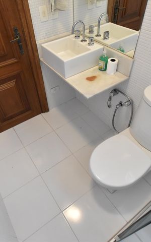 Casa para alugar com 650m², 5 quartos e 5 vagasBanheiro da Suíte 2