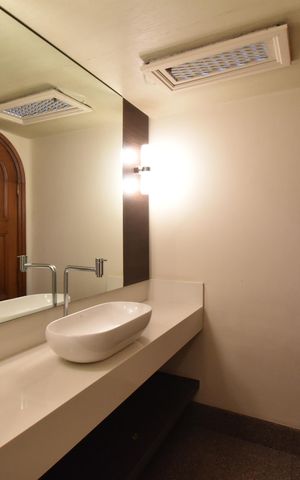 Casa para alugar com 650m², 5 quartos e 5 vagasLavabo