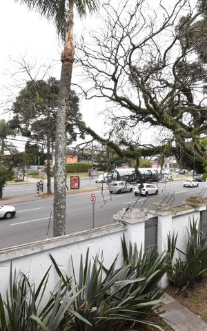 Casa para alugar com 650m², 5 quartos e 5 vagasSacada da Suíte 2