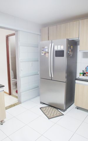 Casa de condomínio à venda com 232m², 4 quartos e 3 vagasCozinha