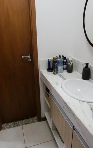 Casa de condomínio à venda com 232m², 4 quartos e 3 vagasBanheiro da Suíte 3