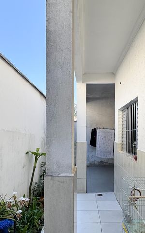 Casa à venda com 185m², 3 quartos e 2 vagas Casa à venda com 185m², 3 quartos e 2 vagasQuintal