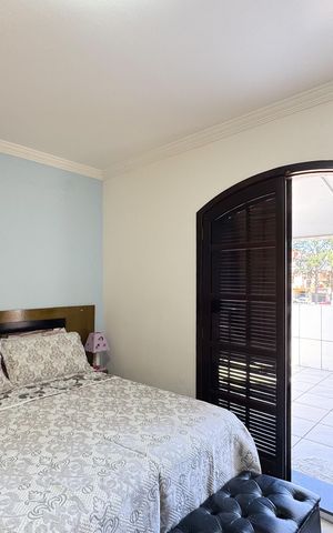 Casa à venda com 185m², 3 quartos e 2 vagas Casa à venda com 185m², 3 quartos e 2 vagasQuarto 2