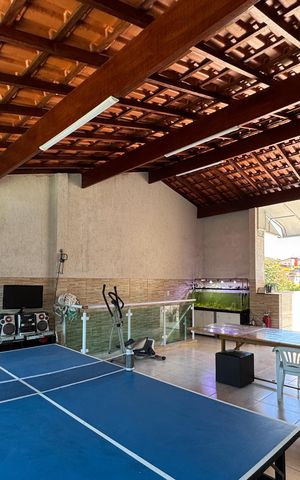 Casa à venda com 185m², 3 quartos e 2 vagas Casa à venda com 185m², 3 quartos e 2 vagasÁrea - Churrasqueira