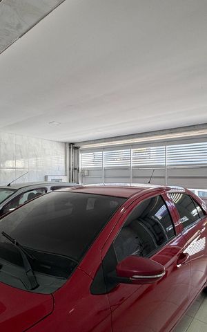 Casa à venda com 185m², 3 quartos e 2 vagas Casa à venda com 185m², 3 quartos e 2 vagasGaragem