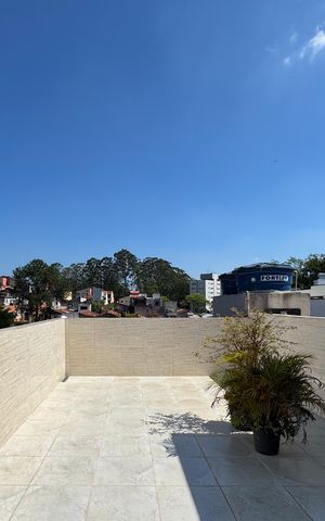 Casa à venda com 185m², 3 quartos e 2 vagas Casa à venda com 185m², 3 quartos e 2 vagasVaranda