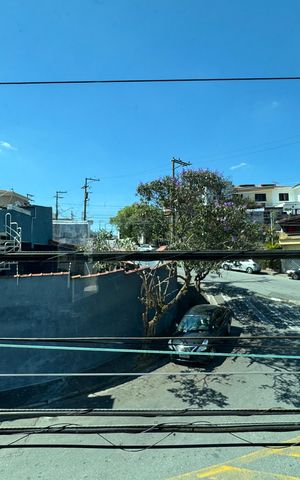 Casa à venda com 185m², 3 quartos e 2 vagas Casa à venda com 185m², 3 quartos e 2 vagasÁrea - Churrasqueira