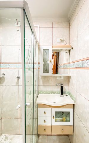 Apartamento à venda com 117m², 2 quartos e 1 vaga Apartamento à venda com 117m², 2 quartos e 1 vagaBanheiro