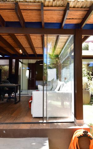 Casa de condomínio para alugar com 180m², 3 quartos e 3 vagasSala