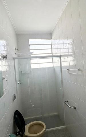 Casa à venda com 300m², 3 quartos e 4 vagas Casa à venda com 300m², 3 quartos e 4 vagasBanheiro