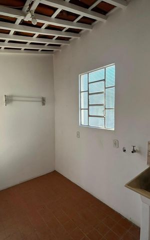 Casa à venda com 300m², 3 quartos e 4 vagas Casa à venda com 300m², 3 quartos e 4 vagasÁrea de serviço