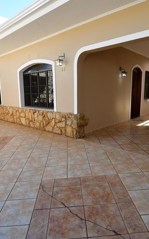 Casa para alugar com 200m², 4 quartos e 3 vagasGaragem