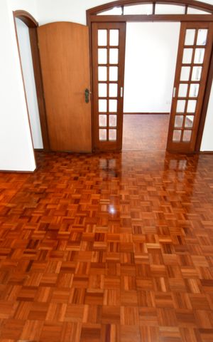 Casa para alugar com 200m², 4 quartos e 3 vagasSala