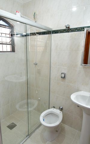 Casa para alugar com 200m², 4 quartos e 3 vagasBanheiro Suíte