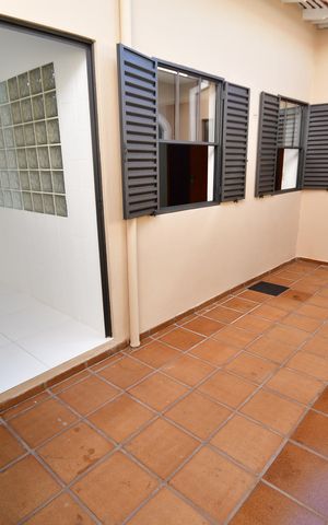 Casa para alugar com 200m², 4 quartos e 3 vagasQuintal