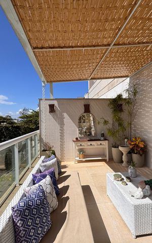Apartamento à venda com 364m², 4 quartos e 3 vagas Apartamento à venda com 364m², 4 quartos e 3 vagasVaranda
