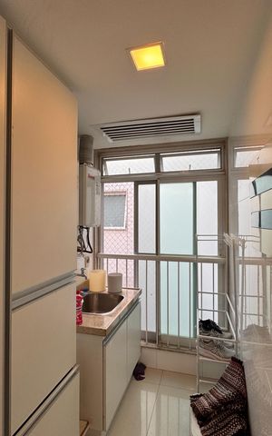 Apartamento à venda com 364m², 4 quartos e 3 vagas Apartamento à venda com 364m², 4 quartos e 3 vagasCozinha e Área de Serviço