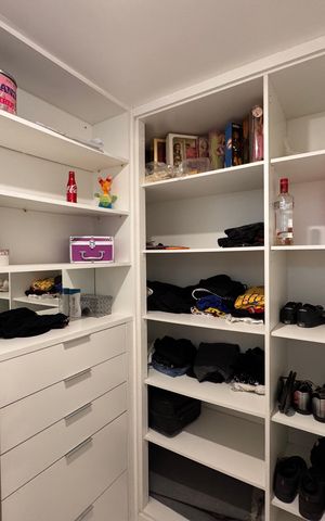 Apartamento à venda com 364m², 4 quartos e 3 vagas Apartamento à venda com 364m², 4 quartos e 3 vagasCloset da Suíte 4