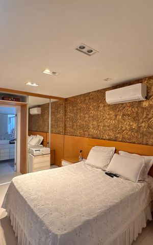 Apartamento à venda com 364m², 4 quartos e 3 vagas Apartamento à venda com 364m², 4 quartos e 3 vagasSuíte 2