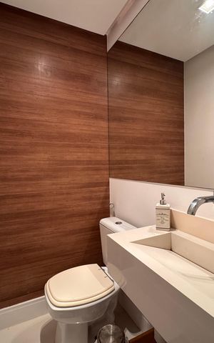 Apartamento à venda com 364m², 4 quartos e 3 vagas Apartamento à venda com 364m², 4 quartos e 3 vagasLavabo