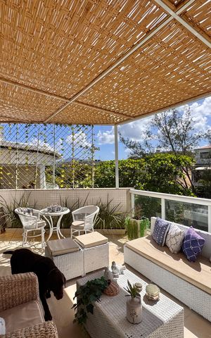 Apartamento à venda com 364m², 4 quartos e 3 vagas Apartamento à venda com 364m², 4 quartos e 3 vagasVaranda