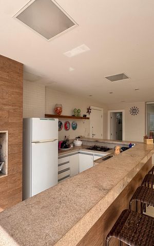Apartamento à venda com 364m², 4 quartos e 3 vagas Apartamento à venda com 364m², 4 quartos e 3 vagasCobertura