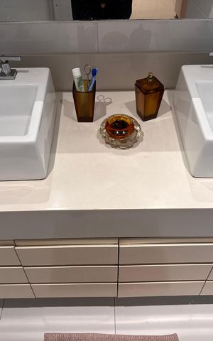 Apartamento à venda com 364m², 4 quartos e 3 vagas Apartamento à venda com 364m², 4 quartos e 3 vagasBanheiro da Suíte 2