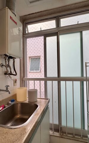 Apartamento à venda com 364m², 4 quartos e 3 vagas Apartamento à venda com 364m², 4 quartos e 3 vagasCozinha e Área de Serviço