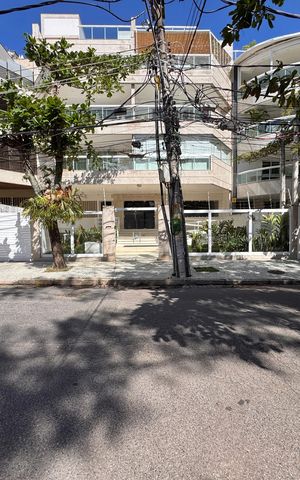Apartamento à venda com 364m², 4 quartos e 3 vagas Apartamento à venda com 364m², 4 quartos e 3 vagasFachada