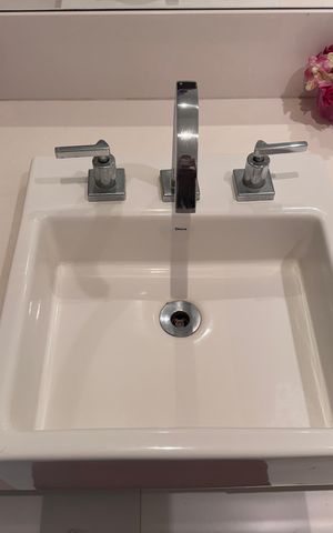 Apartamento à venda com 364m², 4 quartos e 3 vagas Apartamento à venda com 364m², 4 quartos e 3 vagasBanheiro da Suíte 1