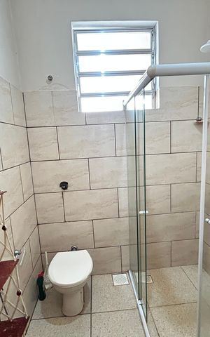 Casa para alugar com 67m², 2 quartos e 1 vagaBanheiro