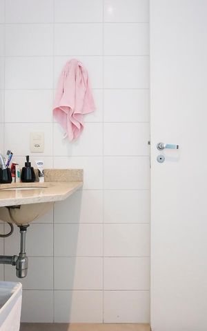 Apartamento à venda com 97m², 3 quartos e 2 vagasBanheiro da suíte