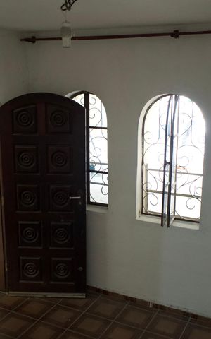 Casa para alugar com 105m², 3 quartos e 2 vagasSala