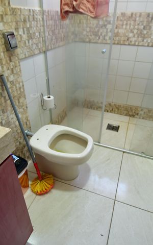 Casa à venda com 199m², 5 quartos e 3 vagasBanheiro Social