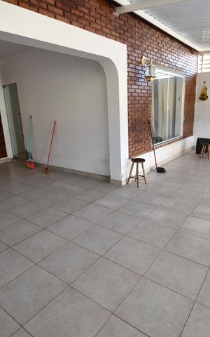 Casa à venda com 199m², 5 quartos e 3 vagasGaragem