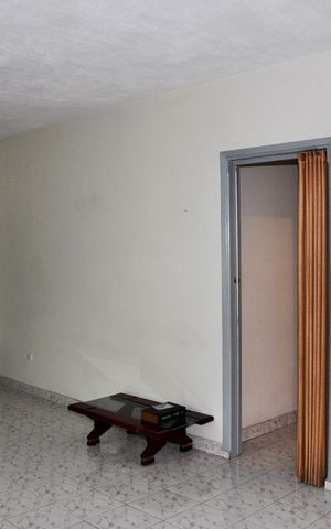 Casa para alugar com 150m², 2 quartos e 2 vagas Casa para alugar com 150m², 2 quartos e 2 vagasDetalhe - Sala