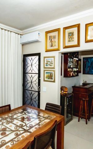 Casa à venda com 396m², 4 quartos e 2 vagasSala de Jantar